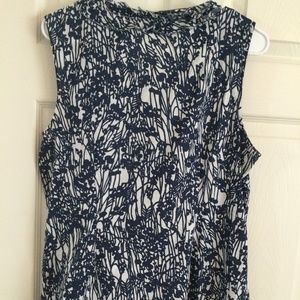 GH Bass and Company Navy and White Sleeveless Top